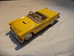 Ford Thunderbird 1:24 model (1025)