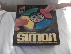 Milton Bradley Simon Electronic Game 1978 (1415)