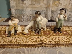 CSAK MOST NAGYON KEDVEZŐÁRON!Zsolnay sorozat egyben,korsós,botot faragó,kecskét etető egyben eladóak