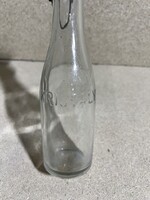 Régi csattos üveg, kristály felirattal. 2892
