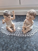 Porcelán figurák babák