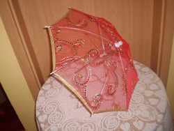 Új Napernyő (porcelánbaba tartozék)