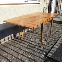 80x80 vagy 160x80 cm-es kihajtható fa étkezőasztal / asztal