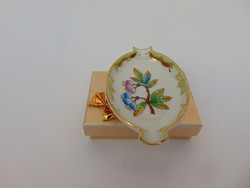 Herendi porcelán Viktória mintás hamutartó