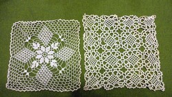 2 db négyszögletű csipke terítő