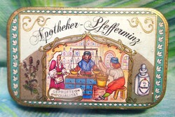 Patikai /borsmentás/ gyógycukorka fém doboz a "békebeli időkből". CENTRAL APOTHEKE RASTATT 10X6X2 Cm