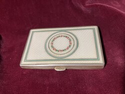 Törzs Jenő színésznek ezüst cigarettatárca tűzzománc díszítéssel.