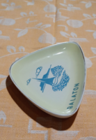 KŐBÁNYAI PORCELÁNGYÁR DRASCHE PORCELÁN TÁLKA BALATON FELIRATTAL (22)