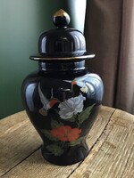 Porcelán fedeles urna váza kolibri és virág motívummal