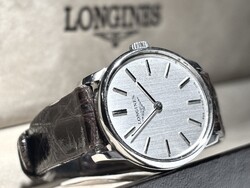 Gyönyörű női ACÉLTOKOS Longines karóra gyári dobozával. Átmérő 23,79 mm korona nélkül.  Bőrszíj