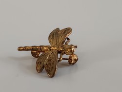 Aranyszínű szitakötő bross – bájos vintage bizsu – AKCIÓ!