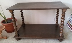 Koloniál jellegű kis asztalka, telefonasztal, könyvespolc, virágtartó