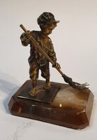 Bergmann bécsi bronz kis utcaseprő