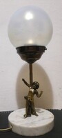 Asztali lámpa bronz figurával