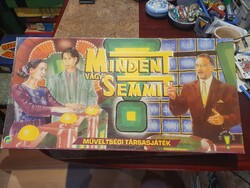 Retro mindent vagy semmit társasjáték Vágó Istvánnal