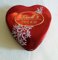 Lindt Lindor csokis szív alakú fém doboz piros verzió