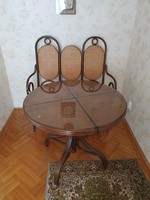 Thonet rattan 1 db 3 részes ülőke 1 db kerek asztal