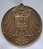 Nagyméretű birodalmi koronás sas középen Mária gyermekével réz medál , plakett  14 ,5 cm