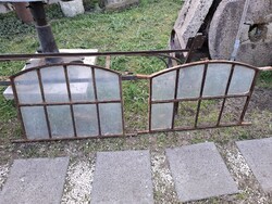 2 db antik kovácsoltvas ablak