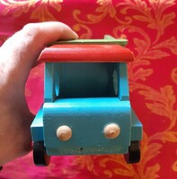 Retro fából készült billentős teherautó