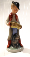 JELZETT KERÁMIA HARMONIKÁS FIÚ 13.5 CM