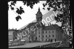 Régi fekete fehér fotónegativ Szeged Széchenyi tér busz, régi autók  kb. 60-as évek