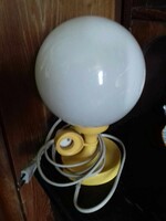 LAKÁSÜRÍTÉS, ALKUDJON! XTRÉM RITKA  GYŰJTEMÉNYI SZARVASI RETRÓ MŰANYAG ASZTALI LÁMPA - MŰKÖDiK