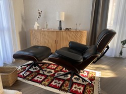 Herman Miller - Eames design fotel + lábtartó