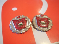 Szocialista brigád jelvény  2 db  , 28 mm