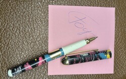 Retró ceramic pen. Jó betéttel eladó..