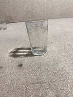Csiszolt decis poharak, 2 db, 6 x 8 cm-es nagyságúak. 3358