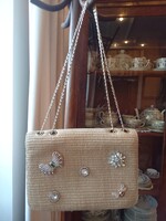 New summer straw bag with interesting handle solution