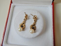 Régi aranyozott ezüst fülbevaló zafír kövekkel, igazgyöngyökkel