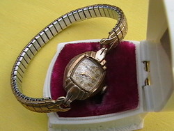 Bulova karórám