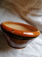 Óbányai függeszthető népi kerámia kaspó Teimel