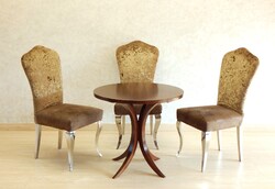 Kávéházi asztal. (R B - 42 ) Raktárról elérhető!