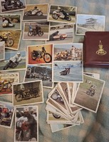 80 db motoros matrica, motoros kártya tartójával az 1970-es évekből., motorvesenyzőkről, motorokról