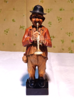 FARAGOTT FA FIGURA TROMBITÁVAL