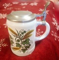 Porcelán fedeles sörös kupa, korsó, hibátlan, nagyon szép! Alján Magyar Autóklub logóval, felirattal