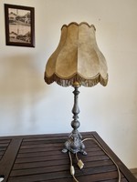 Bronz vagy spiater lámpa lámpaernyővel