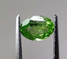Tsavorit gránát - 0,95 ct, 7x5,5x3 mm (3347) - szép