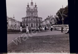 Régi fotónegatív Szentpétervár orosz ortodox templom,  régi autók és buszok 1950/60-as évek