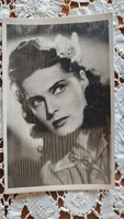 1941 KARÁDY KATALIN SZÍNÉSZ MOZI SZTÁR DÍVA AUTOGRÁF SAJÁTKEZÜLEG ALÁÍRT DEDIKÁLT FOTÓLAP GYÜJTŐI