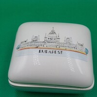Ritka gyűjtői Budapesti Zsolnay/ Budapest Porcelángyár Bonbonier  az Országházzal