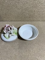 Kolozsvári porcelán bonbonieer, 10 x 10 cm-es nagyságú. 3425