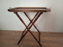 Tálcás asztal összecsukható