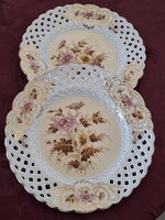 Antik kézzel festett, aranyozott, áttört szélű tányérok