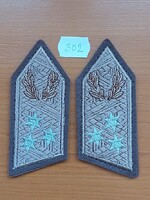 MH ALTÁBORNAGY RENDFOKOZAT ZUBBONYRA SIVATAGI 302.
