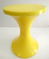 Retró Műanyag Pille Szék Sárga Színben. Space Age Design 1970-es évek