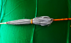 Régi esernyő esernyőgyűrűvel